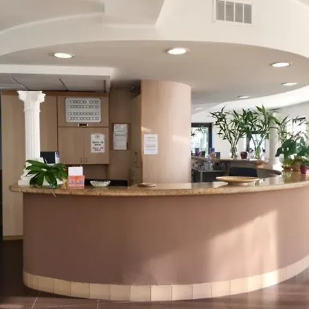 Socrate ホテル ラヴェーナ・ポンテ・トレーザ