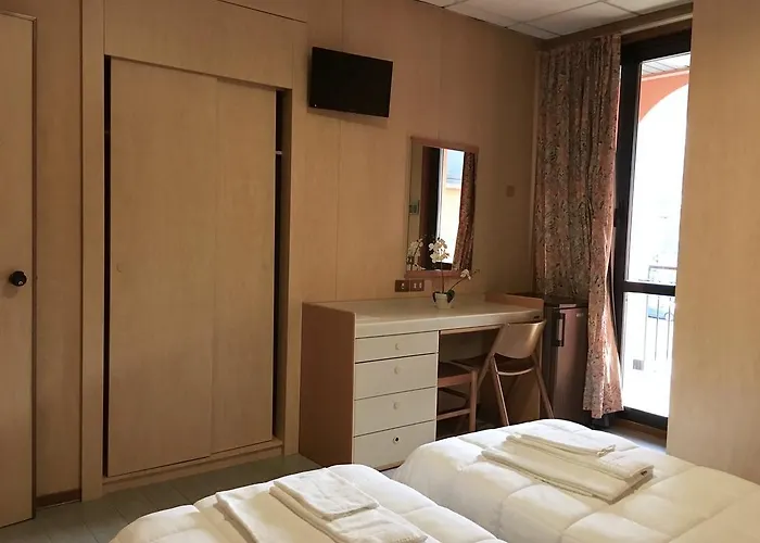 Socrate Hotel Lavena Ponte Tresa