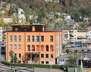 Socrate Hotel 3*